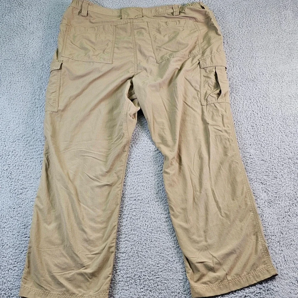 Duluth Trading Co Cargo Pants Mens 40x30 Beige Nylon Lightweight Hiking Outdoor